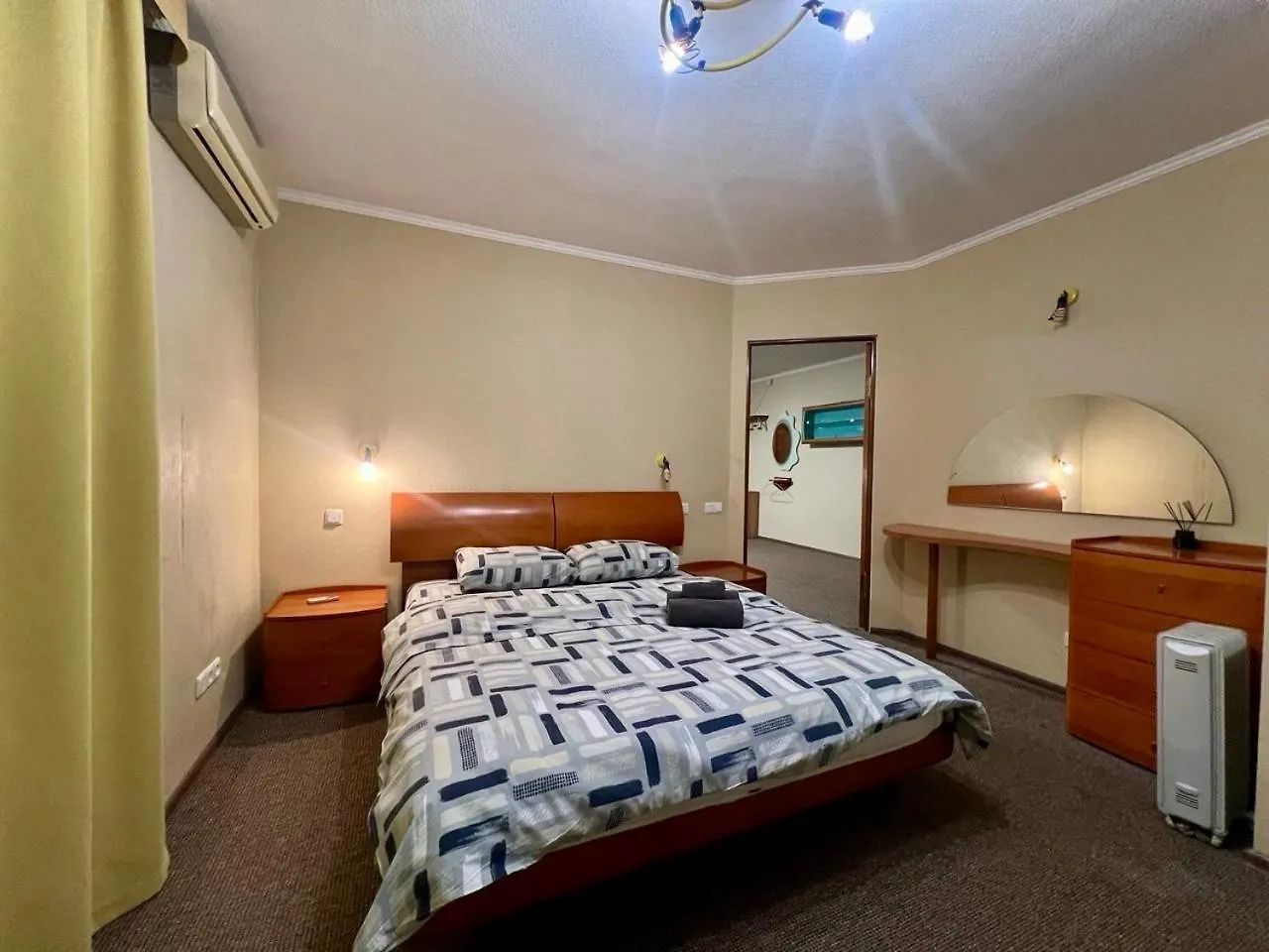 Apartment In The Center Of Kiev